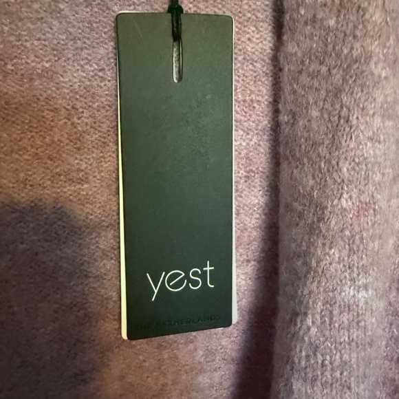 NWT Yest The Netherlands Omilya Violet Cardigan Gold Buttons Size 6 Preppy - Picture 11 of 16